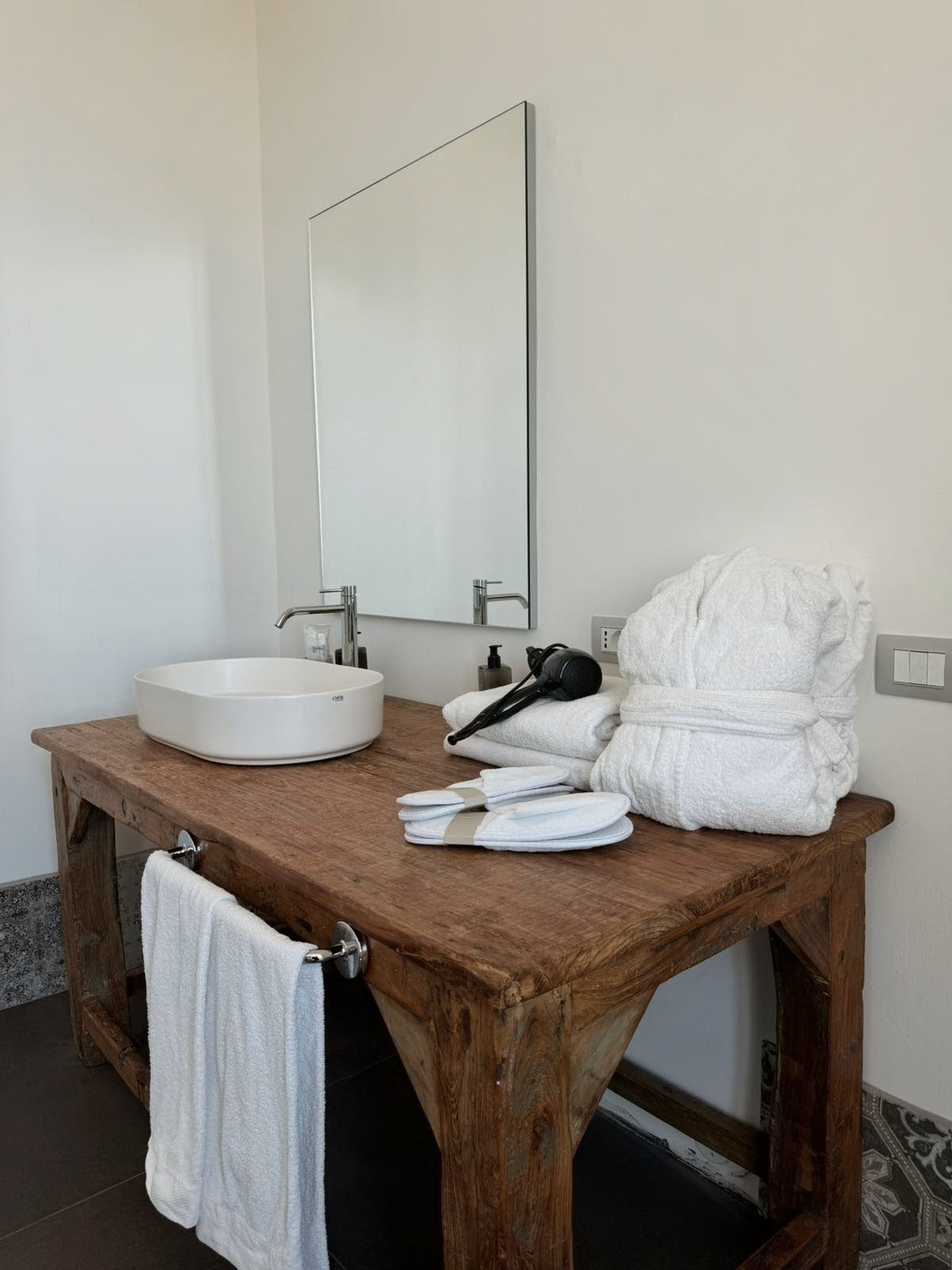 Mariette de Saint Amand - saint amand guest house cagliari